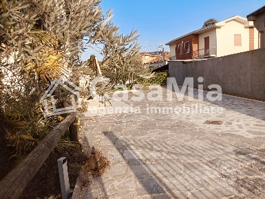Foto Villa unifamiliare in Via Pietro Micca 11, Villa Cortese di 257 m²