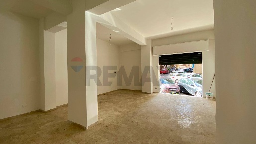 Foto Locale commerciale in Via Generale Bergonzoli 30, Palermo di 47 m²