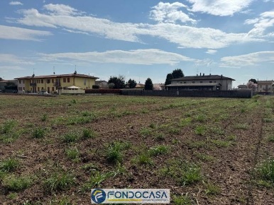 Foto Terreno residenziale a Rovato Centro di 650 m² in vendita