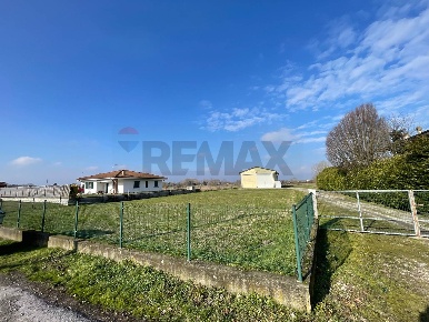Foto Terreno residenziale in Via Palazzo snc, Mezzanino di 1550 m²