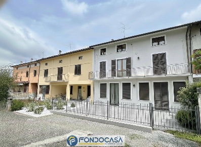 Foto Appartamento a Cazzago San Martino Bornato di 115 m² con 4 locali