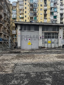 Foto Posti auto in VIA PASSO BUOLE 170, Torino Mirafiori Nord di 80 m²