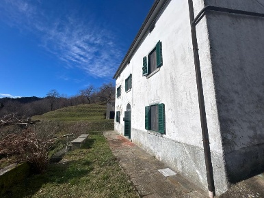 Foto Casa indipendente in via di campiglione, Marliana di 100 m² in vendita