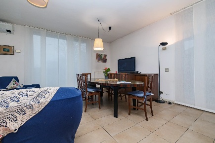Foto Villa unifamiliare in Via C. B. Cavour, Lodi Vecchio Centro in vendita