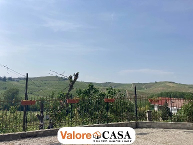 Foto Appartamento a Ricaldone con 9 locali in vendita