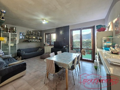 Foto Villa a schiera a Lucca Ponte a Moriano di 110 m² con 5 locali