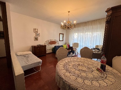 Foto Appartamento a Massa Centro di 90 m² con 4 locali in vendita