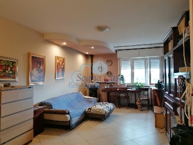 Foto Appartamento a Carrara Avenza di 104 m² con 5 locali in vendita