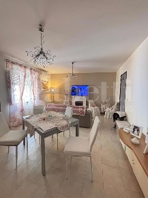 Foto Appartamento in francesco paolo bozzelli, Napoli Capodichino di 65 m²