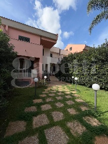 Foto Villa a schiera in Via Sandro Pertini 710, Palermo San Filippo Neri