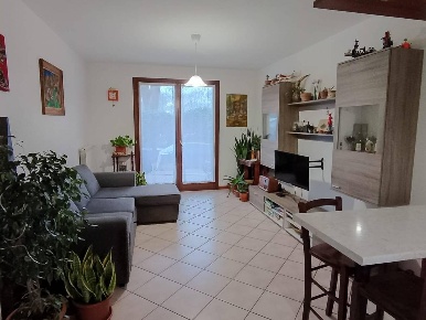 Foto Appartamento a Cormons Centro di 75 m² con 4 locali in vendita