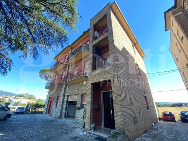 Foto Appartamento in Via INDIPENDENZA 34, Assisi Centro Storico di 80 m²