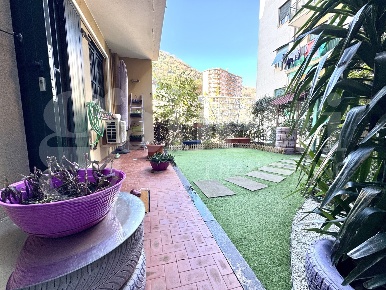 Foto Appartamento in Via al Poligono di Quezzi 7, Genova Quezzi di 75 m²