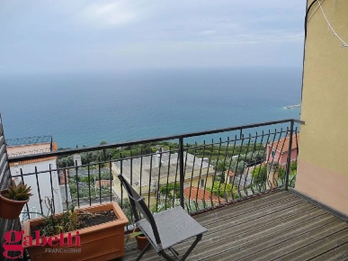 Foto Villa unifamiliare in Via Roma 49, Cipressa Centro di 96 m² in vendita