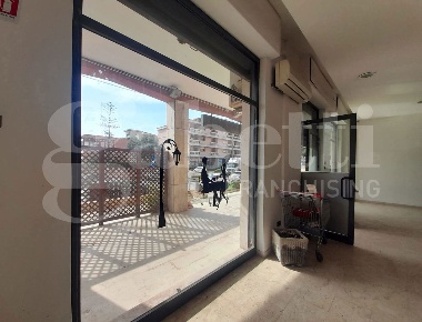 Foto Negozio a Siracusa Santa Panagia - Teracati di 120 m² con 1 locali