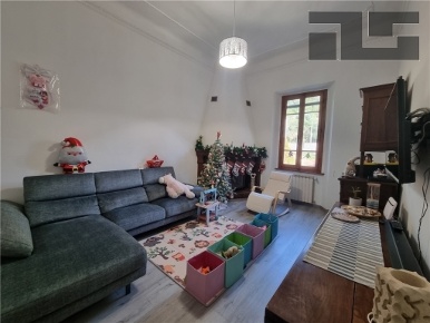 Foto Appartamento in VIA FABBRI, Fiesole Compiobbi di 105 m² con 5 locali