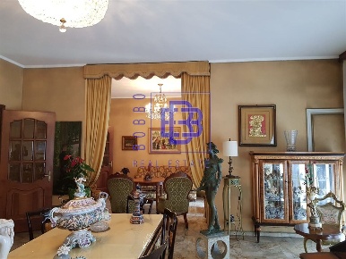 Foto Appartamento in Via Melchiorre Gioia, Milano Centrale di 130 m²