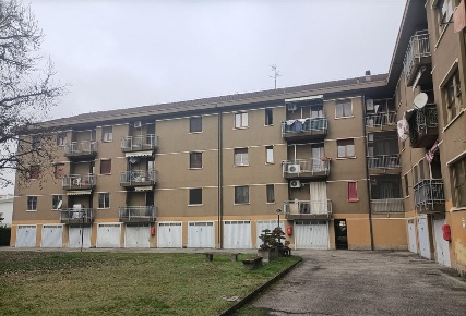 Foto Appartamento in Via Don Mazzolari, Pandino Centro di 100 m² in vendita