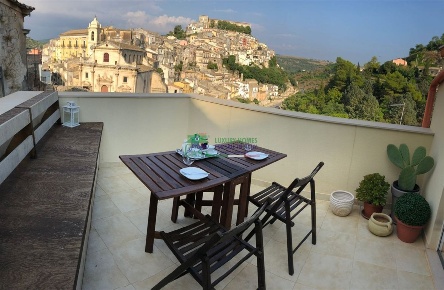 Foto Casa indipendente in Discesa velardo, Ragusa Ibla di 72 m² in vendita