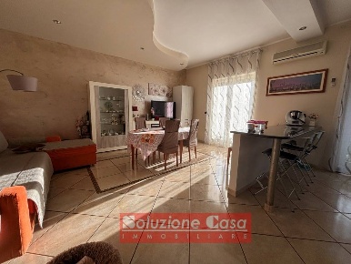Foto Appartamento in via Corsica, Canosa di Puglia Centro di 88 m²