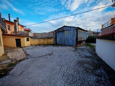 Foto Laboratorio in VIA NAZARIO SAURO 52, Recanati Centro di 82 m²