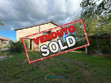 Foto Rustico in Strada Orià 62, Carrù Cardoni di 210 m² con 7 locali