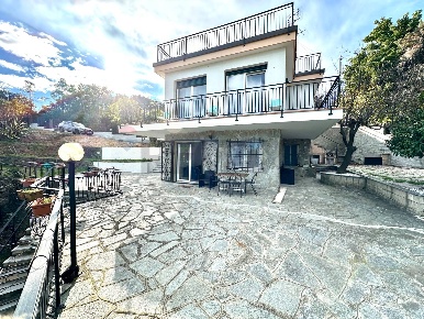 Foto Casa indipendente in Località Torbora 105, Noli Torbora di 140 m²