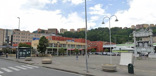 Foto Capannone industriale in Via Renata Bianchi, Genova Cornigliano