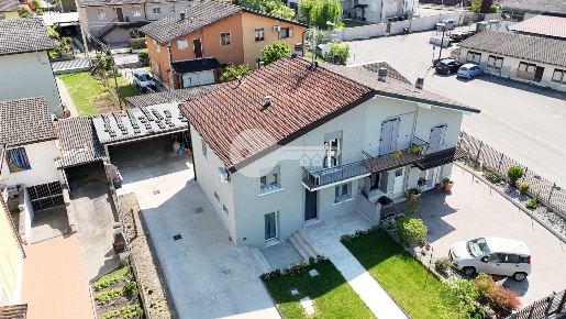 Foto Case semi ndipendenti in VIA QUARTIERE PRIMO MAGGIO 23, Leno Centro