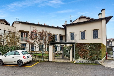 Foto Appartamento in Via dei Mille 14, Vimercate Semicentro di 119 m²