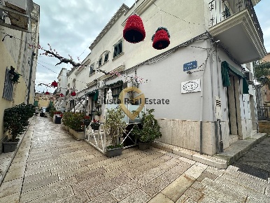 Foto Locale commerciale in Via Beccaria 2, San Pietro Vernotico Centro