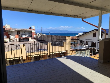 Foto Appartamento in Via Giovanni Verga 7, Furci Siculo di 112 m²