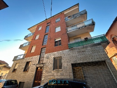 Foto Appartamento in Via Cavour 6, Farigliano Centro di 75 m² con 3 locali
