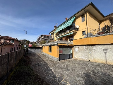 Foto Magazzino in Via Fiume, Capiago Intimiano Capiago Intimiano Olmeda