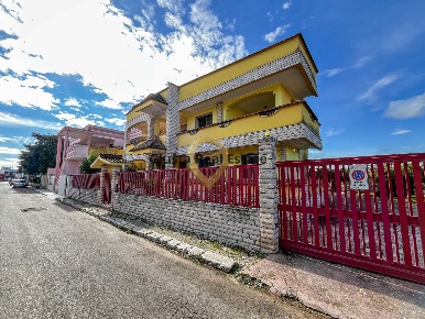 Foto Villa unifamiliare in Via Papa Giovanni XXIII, San Pietro Vernotico