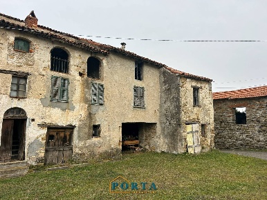 Foto Rustico in Borgata Castagnetti snc, Camerana di 350 m² con 7 locali