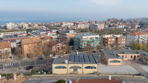 Foto Ufficio in via delle Betulle 1, Montemarciano Marina Di Montemarciano