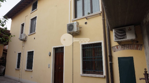 Foto Appartamento a Leno Centro di 60 m² con 2 locali in vendita