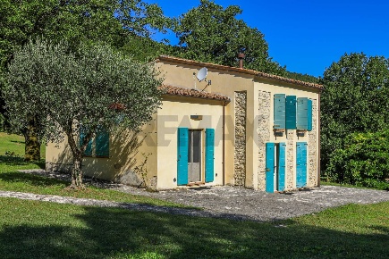 Foto Villa unifamiliare in Grotte Sotto le Noci snc, Fabriano di 160 m²