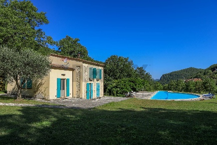Foto Villa unifamiliare in Grotte Sotto le Noci snc, Fabriano di 160 m²