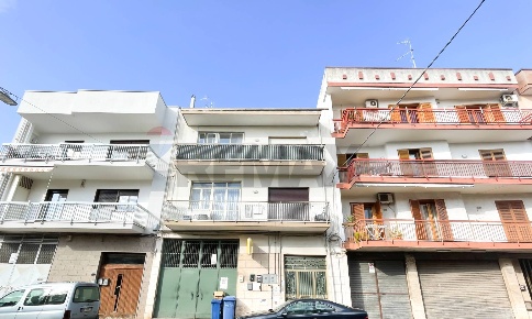 Foto Appartamento in Dante 44, Noicattaro Centro di 113 m² con 4 locali