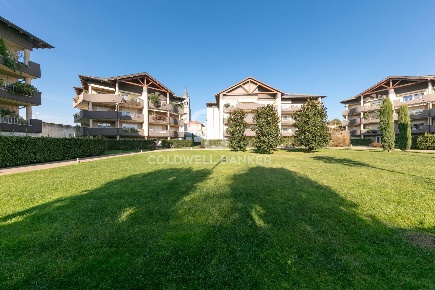 Foto Appartamento in Via Lombardia 29, Busto Arsizio Frati di 111 m²