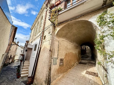Foto Casa indipendente in VIA GIOVANNI BOCCACCIO 1, Motta Montecorvino