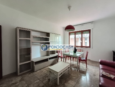 Foto Appartamento in via enrico fermi, Massa Centro di 100 m² con 4 locali