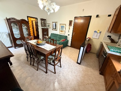 Foto Appartamento in via xxv maggio 76, Arcore Centro di 60 m² con 2 locali