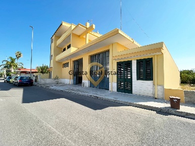 Foto Case semi ndipendenti in Viale dei Giacinti 2, San Pietro Vernotico