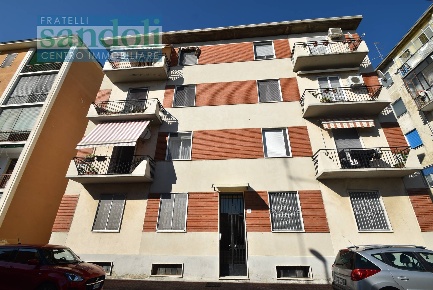 Foto Appartamento in Via Lullo, Vercelli Semicentro di 75 m² con 3 locali