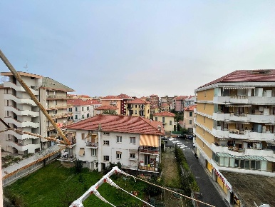 Foto Appartamento in Via Sottoconvento, Ventimiglia di 70 m² con 4 locali