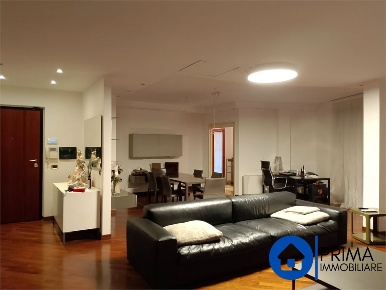 Foto Appartamento a Terni Centro Storico di 170 m² con 5 locali in affitto