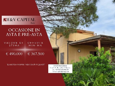 Foto Case semi ndipendenti in Via delle Ginestre, La Maddalena di 120 m²